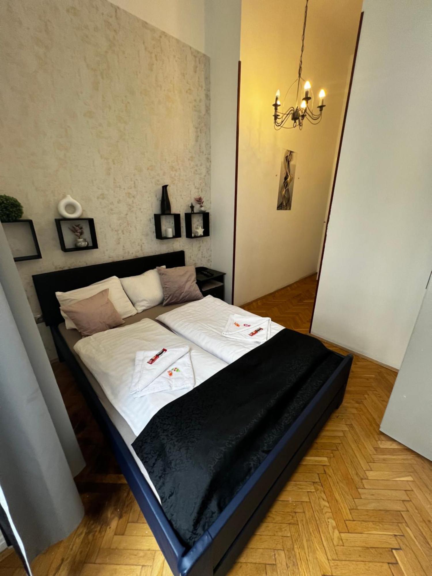 Spring Roses Downtown Boutique Hotel Budapest Eksteriør billede